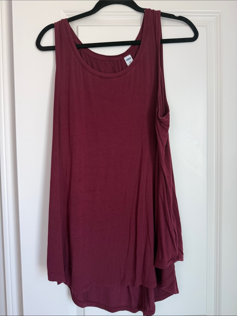 Old Navy Women's Burgundy Scoop Neck Tank